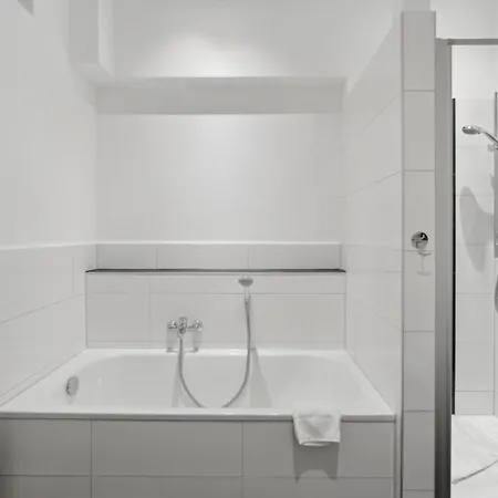 Limehome Jordanstrasse 4*