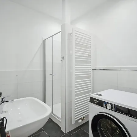 מלון דירות Limehome Jordanstrasse 3*