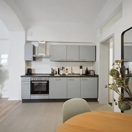 Apart-hotel Limehome Jordanstrasse 4*