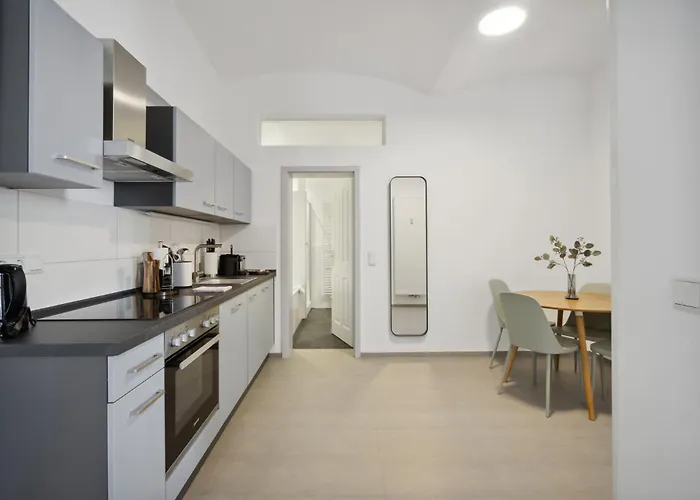 מלון דירות Limehome Jordanstrasse 4*